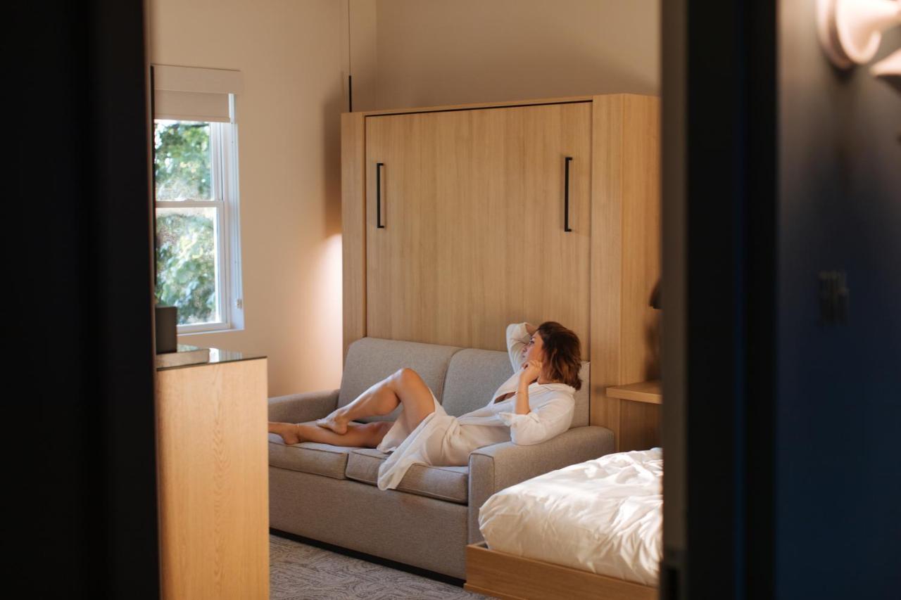 The St Laurent Guest Rooms أسبوري بارك المظهر الخارجي الصورة